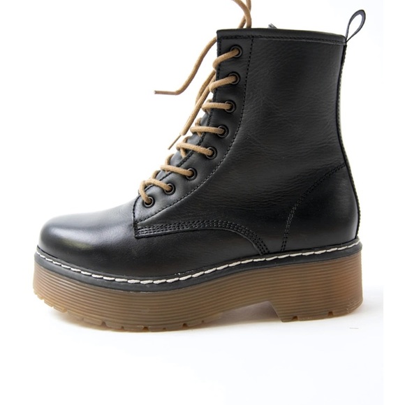 LOOKING FOR - ISO Black Roolee Elvis Platform Boots - DO NOT BUY - Picture 3 of 3